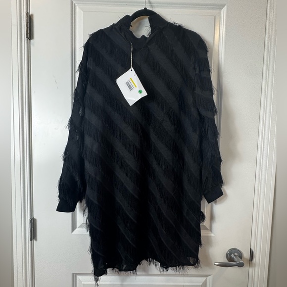 Elegant NWT Black Fringe Long Sleeve Midi Dress - Picture 4 of 8